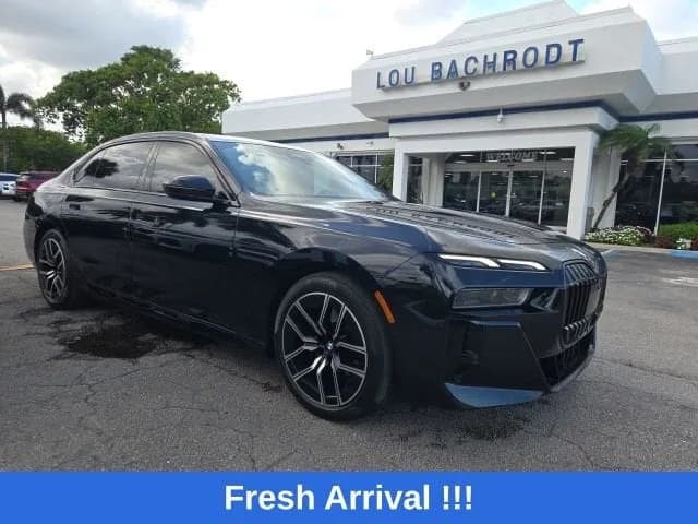 2023 BMW 7 Series 740i