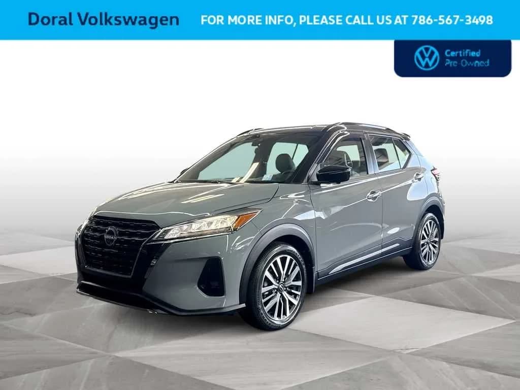 2023 Nissan Kicks SR