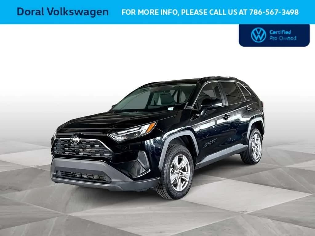 2023 Toyota RAV4 XLE