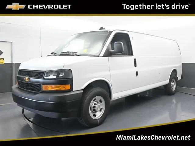 2025 Chevrolet Express Cargo WT