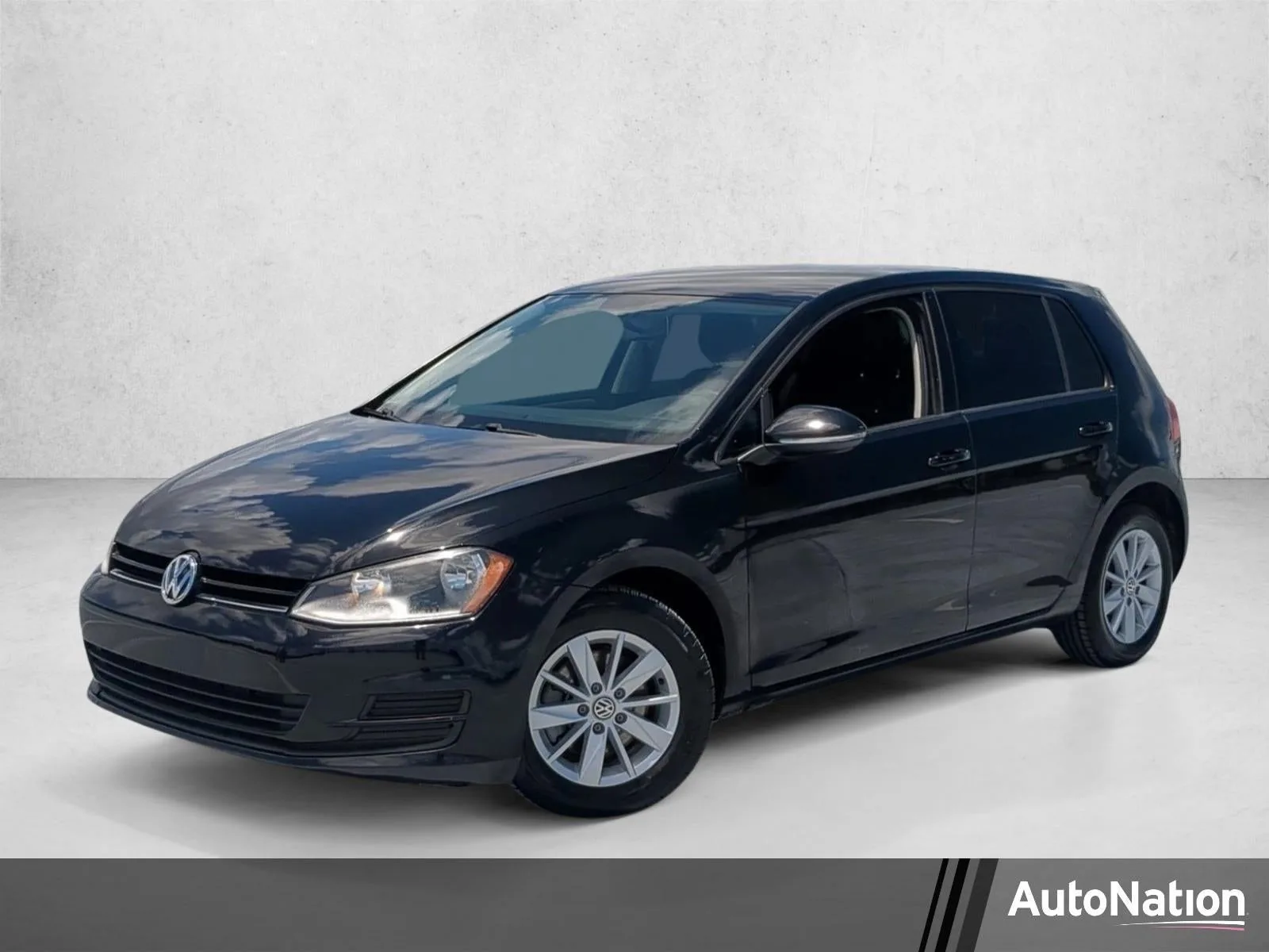 2017 Volkswagen Golf TSI S 4-Door