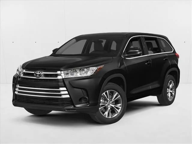 2017 Toyota Highlander LE I4 FWD (Natl)