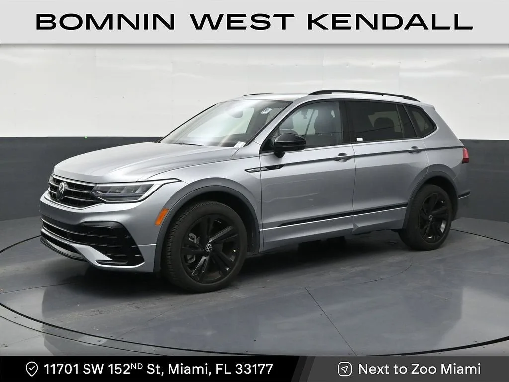 2023 Volkswagen Tiguan SE R-Line Black