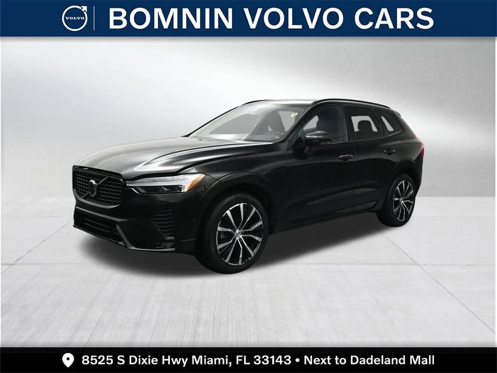 2024 Volvo XC60 Plus Dark Theme