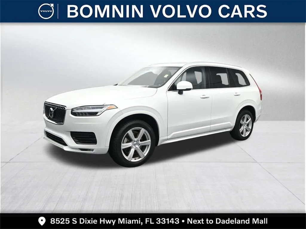 2022 Volvo XC90 Momentum