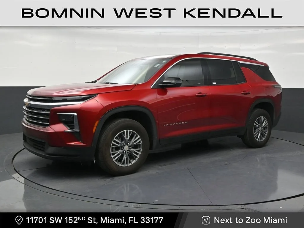 2025 Chevrolet Traverse LT