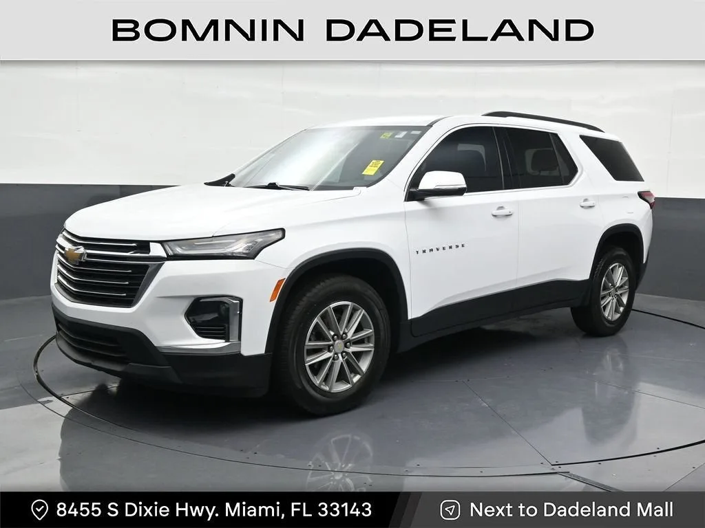 2023 Chevrolet Traverse LT Cloth