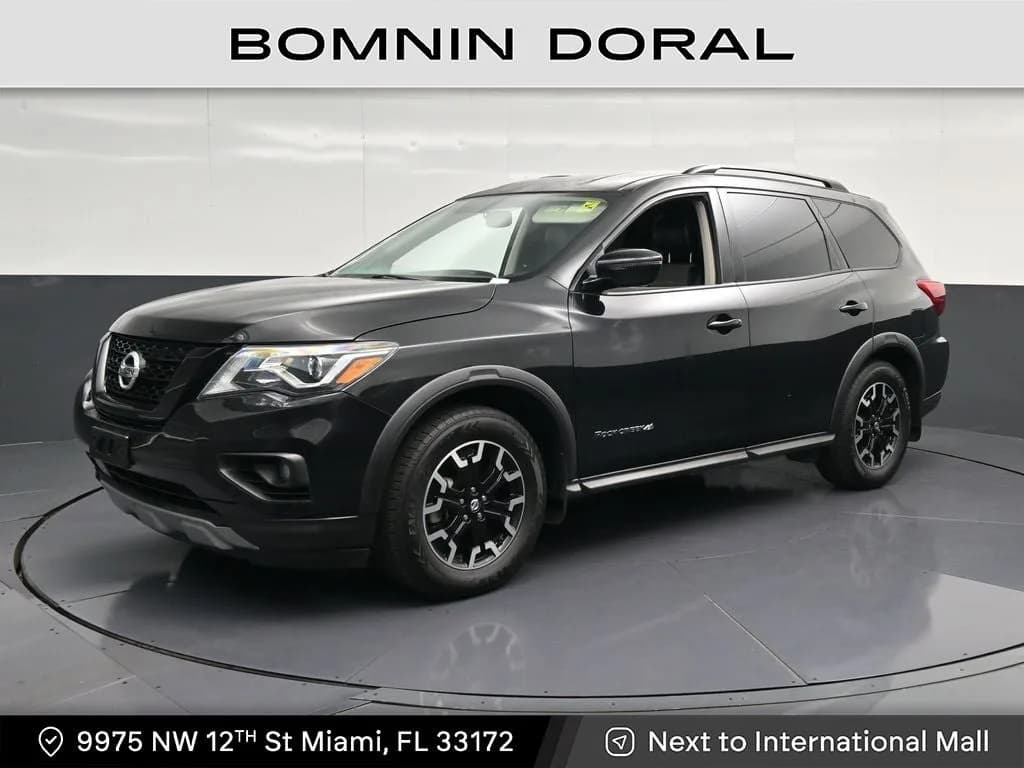 2020 Nissan Pathfinder SV