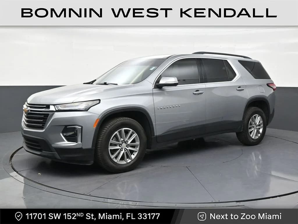 2023 Chevrolet Traverse LT Cloth