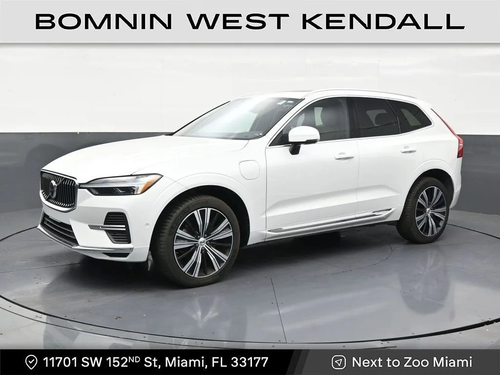 2023 Volvo XC60 Recharge Plug-In Hyb Plus Bright Theme