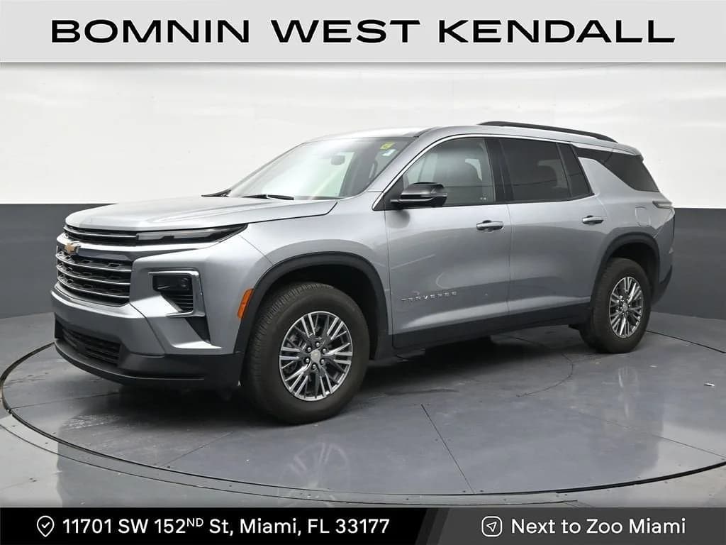 2024 Chevrolet Traverse LT