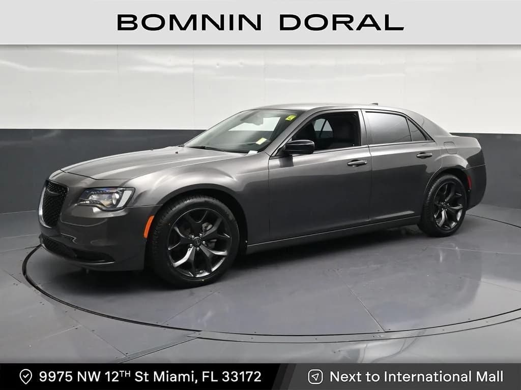 2022 Chrysler 300 Touring