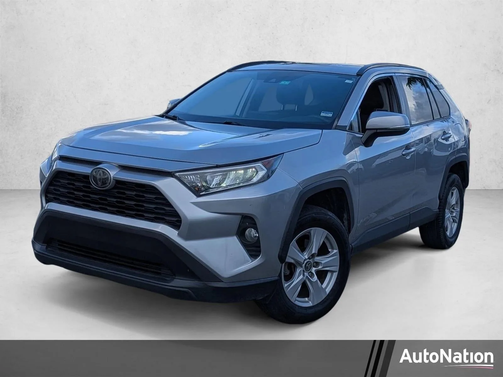 2019 Toyota RAV4 XLE FWD (GS)