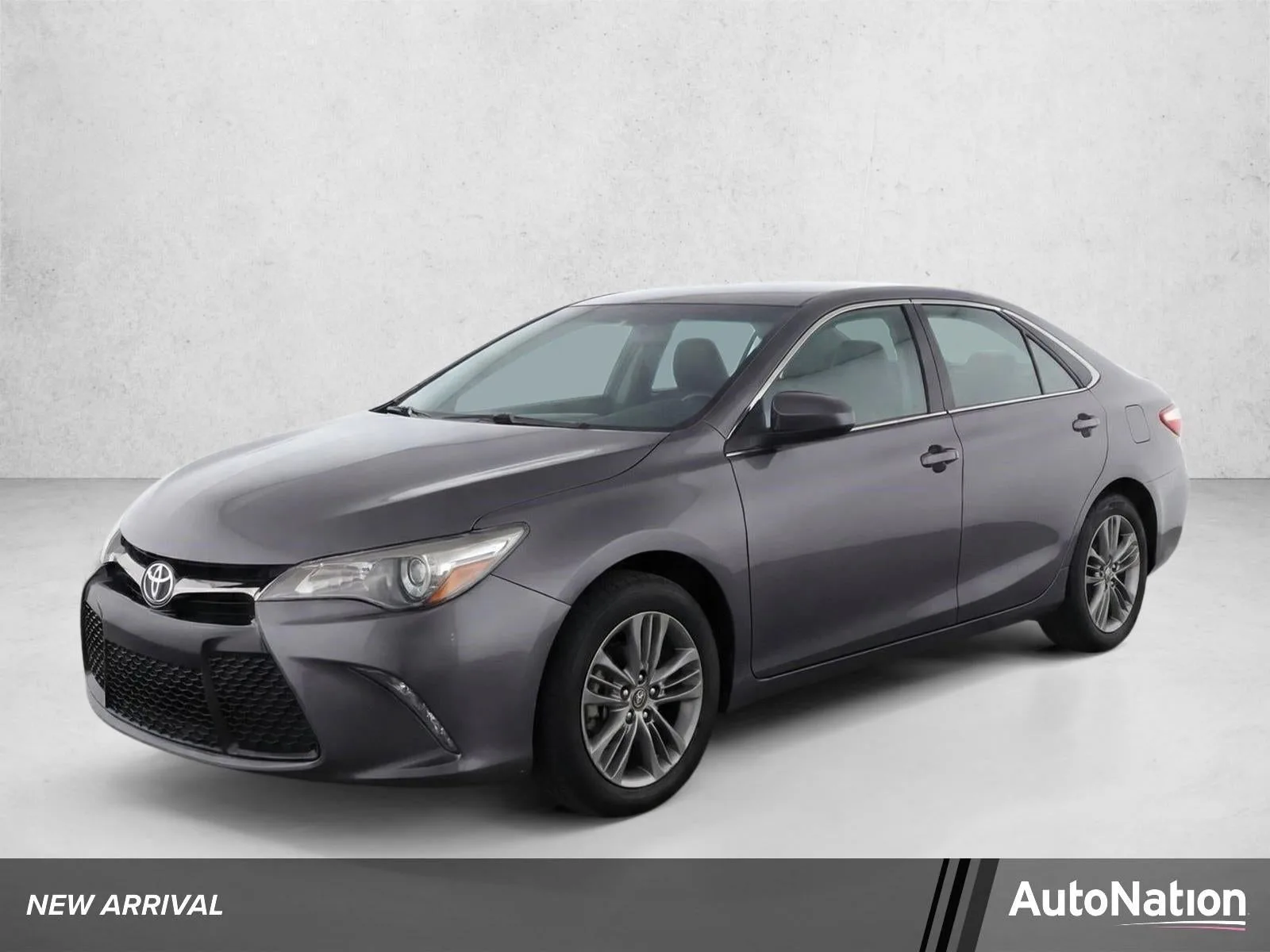 2017 Toyota Camry SE Auto (SE)