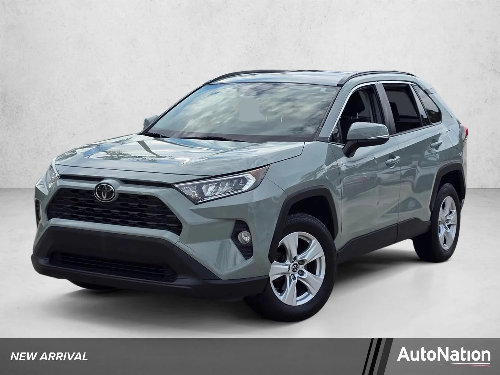 2019 Toyota RAV4 XLE FWD (GS)