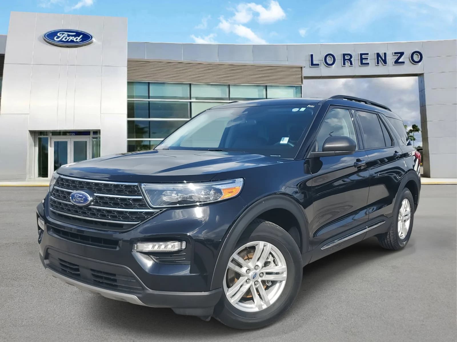 2023 Ford Explorer XLT