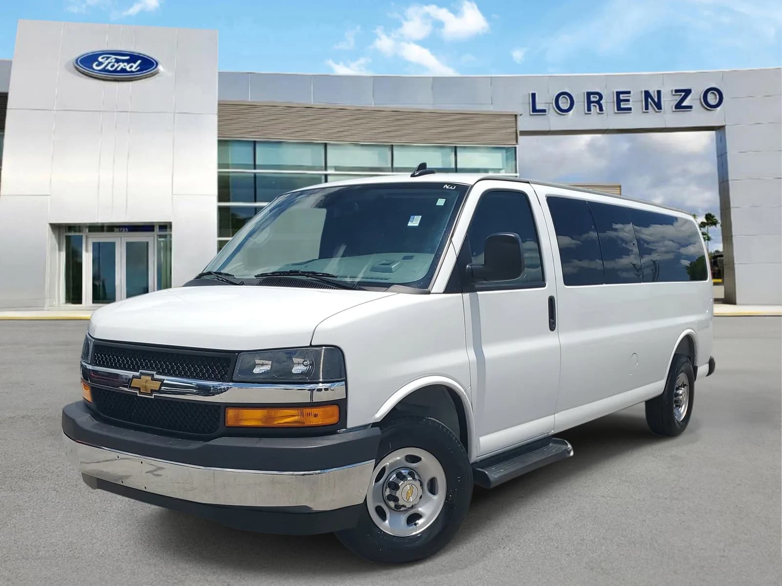 2025 Chevrolet Express Passenger LT