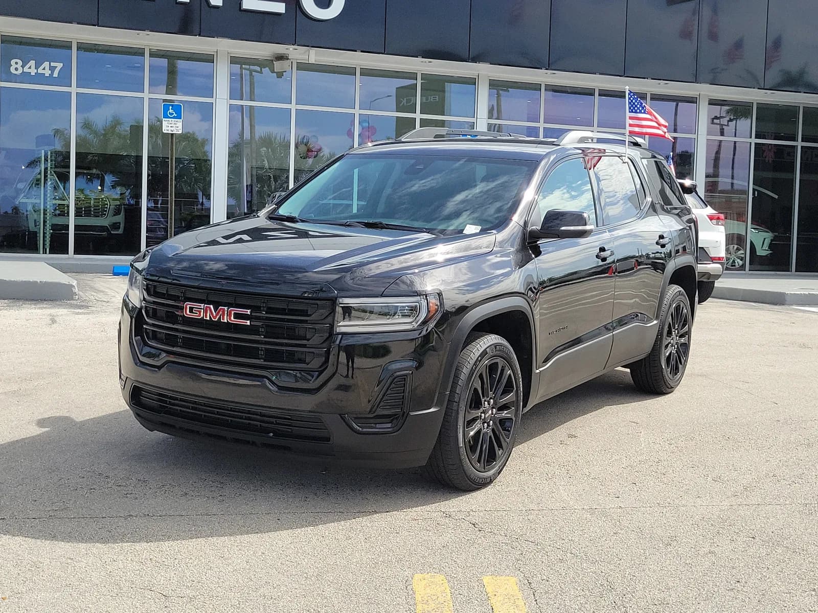 2023 GMC Acadia SLE