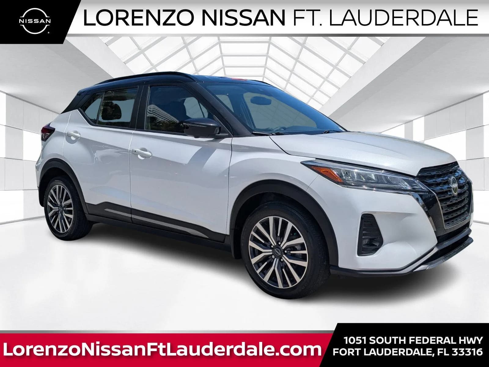 2023 Nissan Kicks SR